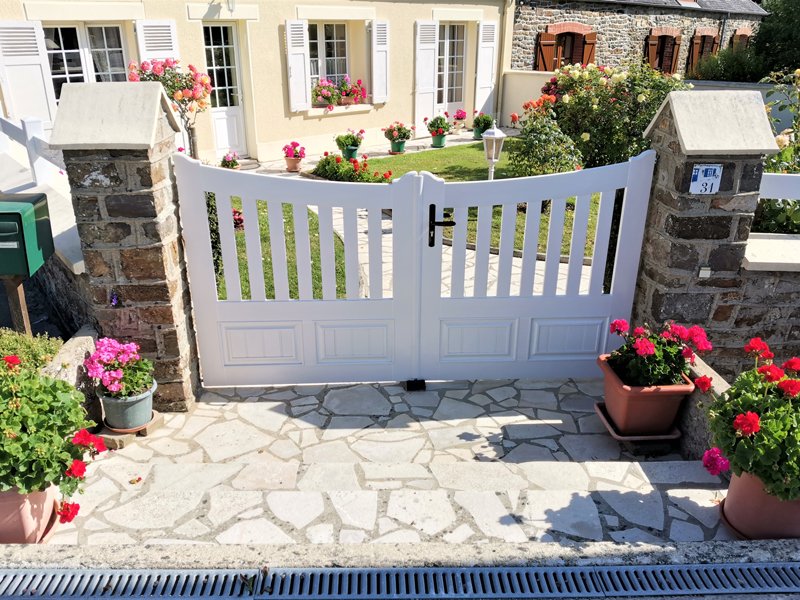 pose-portail-pvc-manche-renov-habitat-8