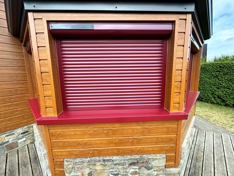 VOLETS-ROULANTS-ALUMINIUM-PVC-SOLAIRES-LA-HAYE-DU-PUITS-RENOV-HABITAT-MANCHE-SOLABAIE-(3)