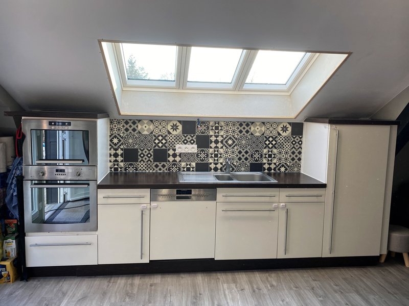 fenetres-de-toit-velux-rge-renov-habitat-solabaie-la-haye-du-puits-manche-verriere-volet-solaire-ssl-velux-uk-mk-(3)