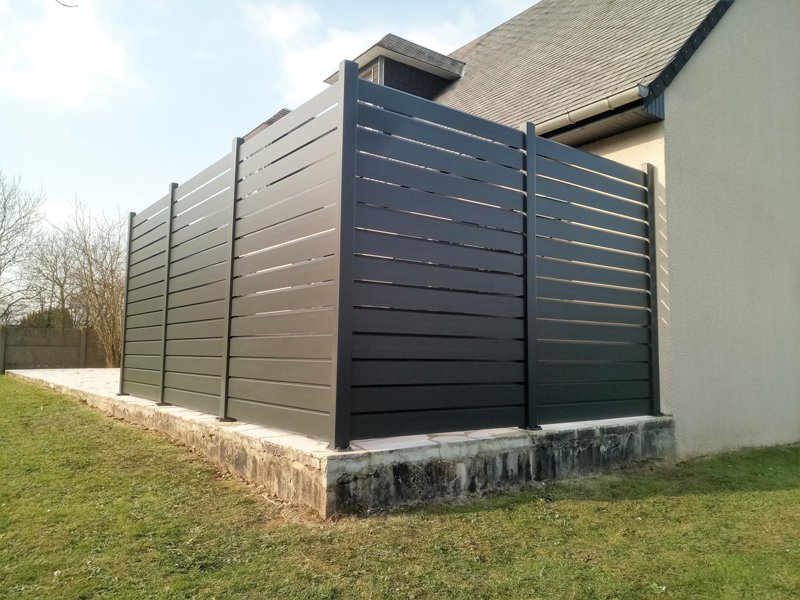 paravent-parevent-aluminium-vitre-star-progetti-solabaie-renov-habitat-la-haye-du-puits-50250-(3)